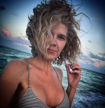 AvelCarine de Pyrénées-Atlantiques, France